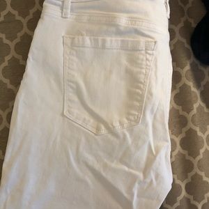 Curvy Kick Crop Jeans